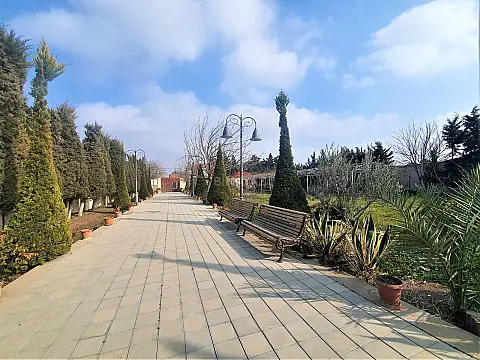 Kirayə verilir 5 otaqlı həyət evi 600 m²