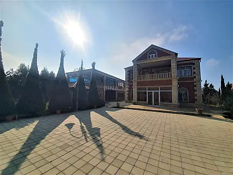 Kirayə verilir 5 otaqlı həyət evi 600 m² — Bakı 5 otaq 600.00 m²