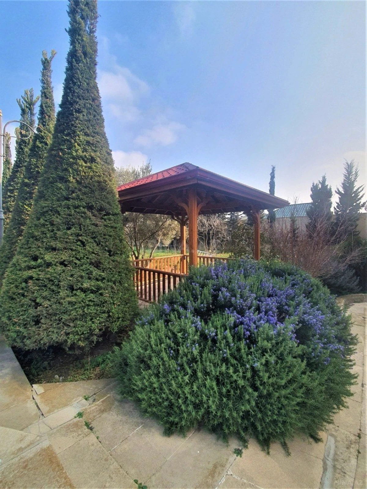 Kirayə verilir 5 otaqlı həyət evi 600 m²