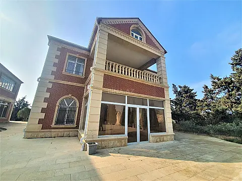 Kirayə verilir 5 otaqlı həyət evi 600 m²