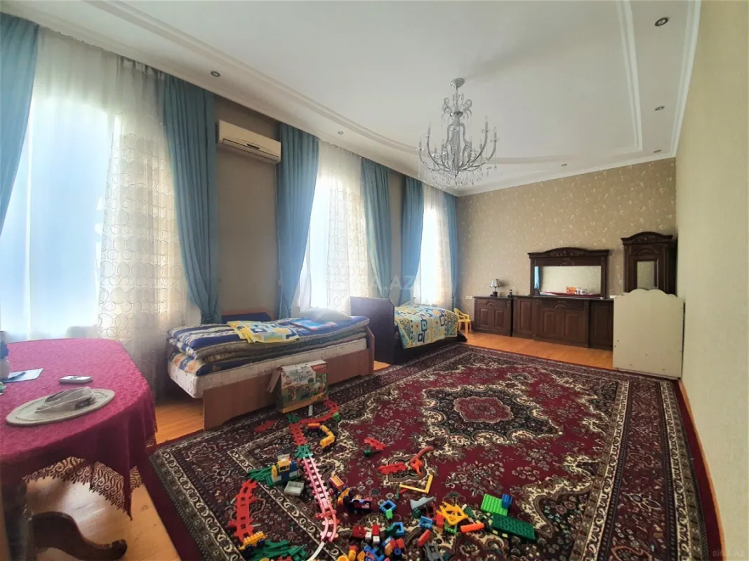 Kirayə verilir 5 otaqlı həyət evi 600 m²