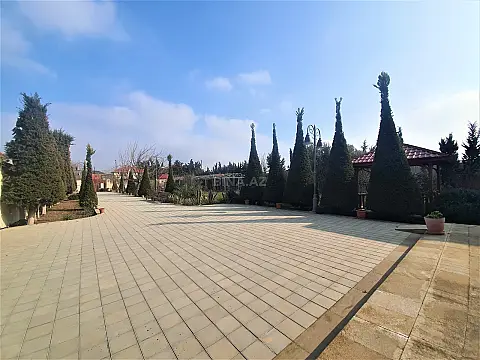 Kirayə verilir 5 otaqlı həyət evi 600 m²