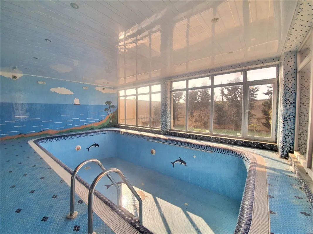 Kirayə verilir 5 otaqlı həyət evi 600 m²