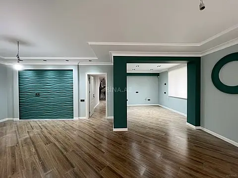 Satılır 5 otaqlı həyət evi 260 m²
