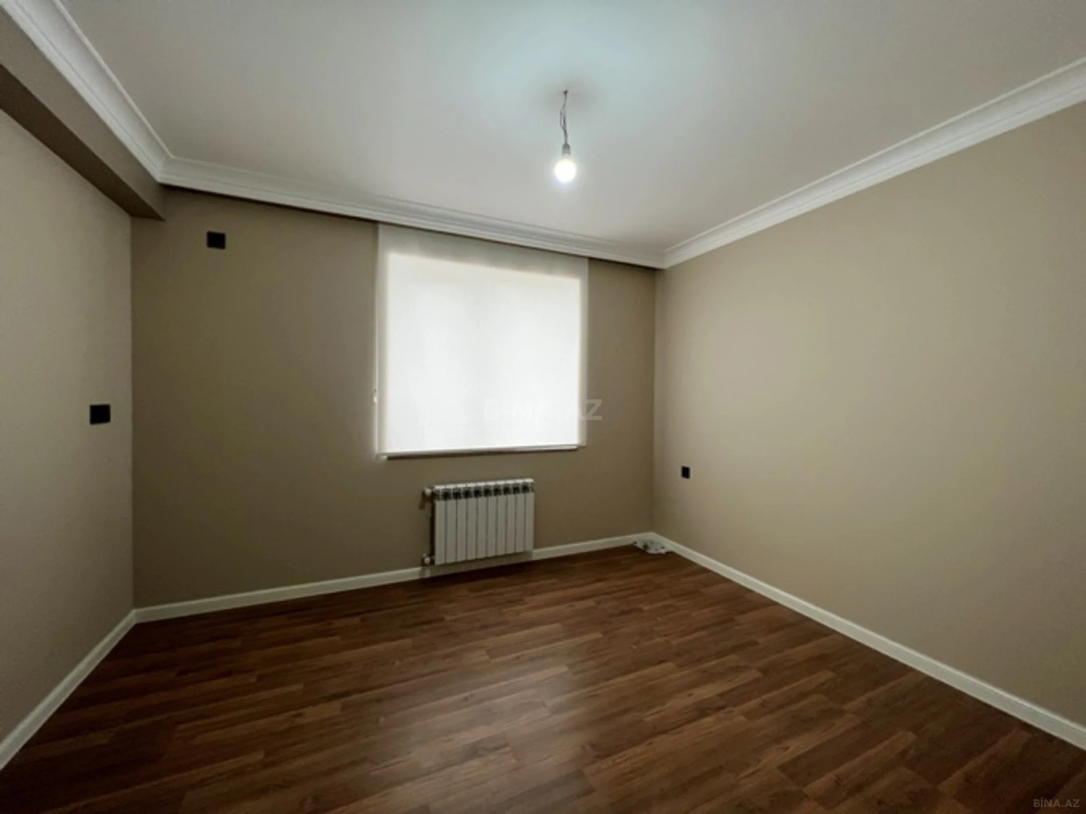 Satılır 5 otaqlı həyət evi 260 m²