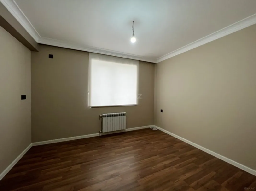 Satılır 5 otaqlı həyət evi 260 m²