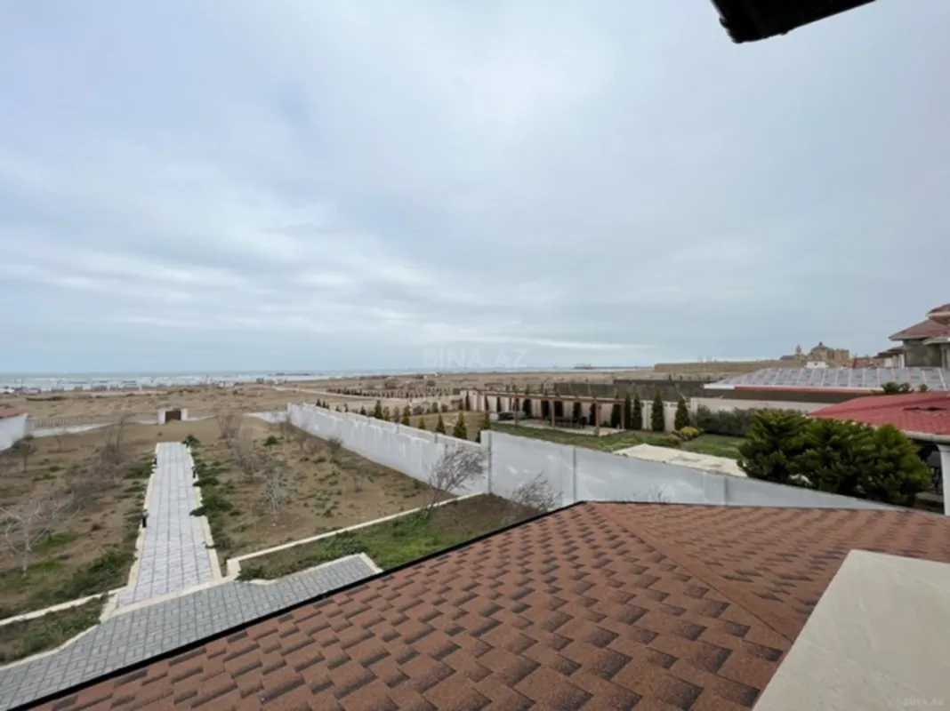 Satılır 5 otaqlı həyət evi 320 m²