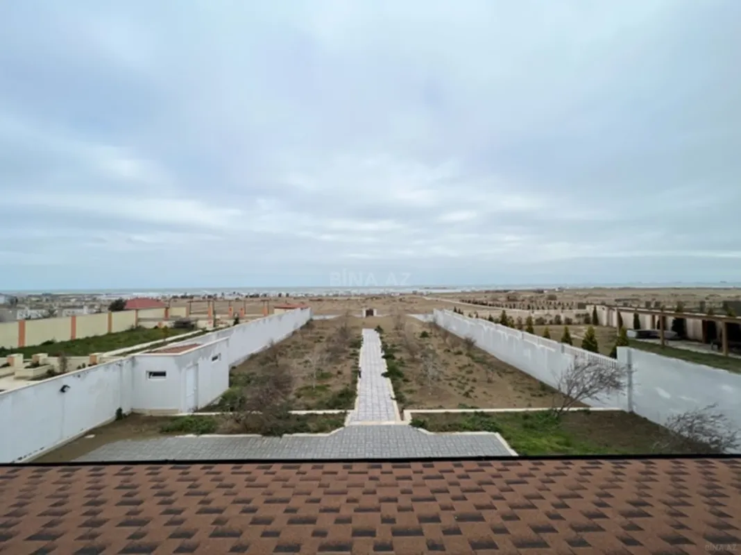 Satılır 5 otaqlı həyət evi 320 m²