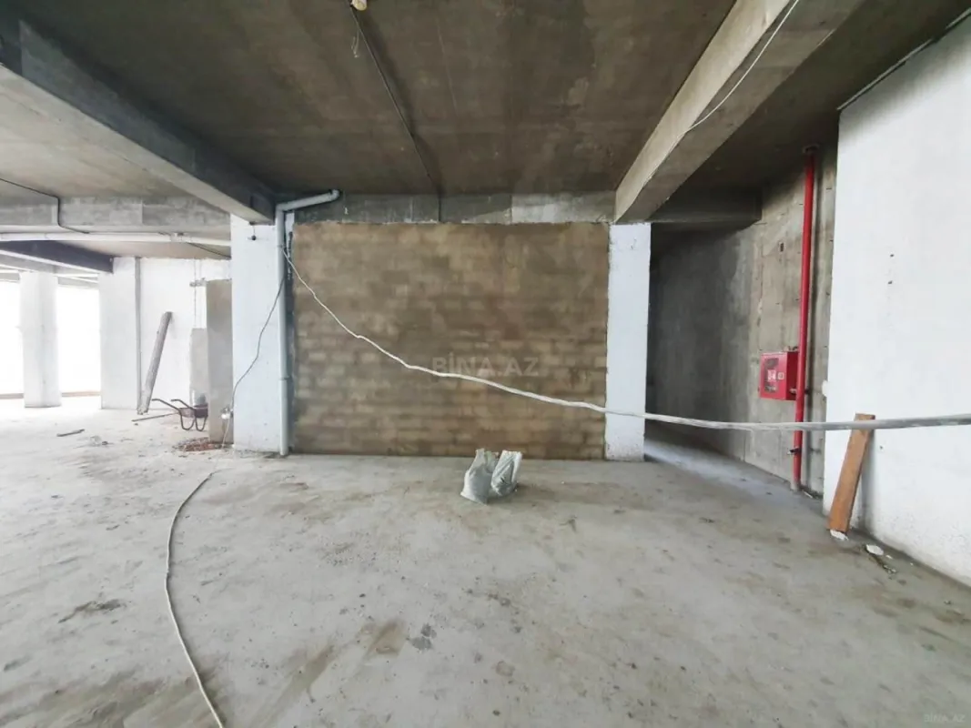 Satılır obyekt 1000 m²