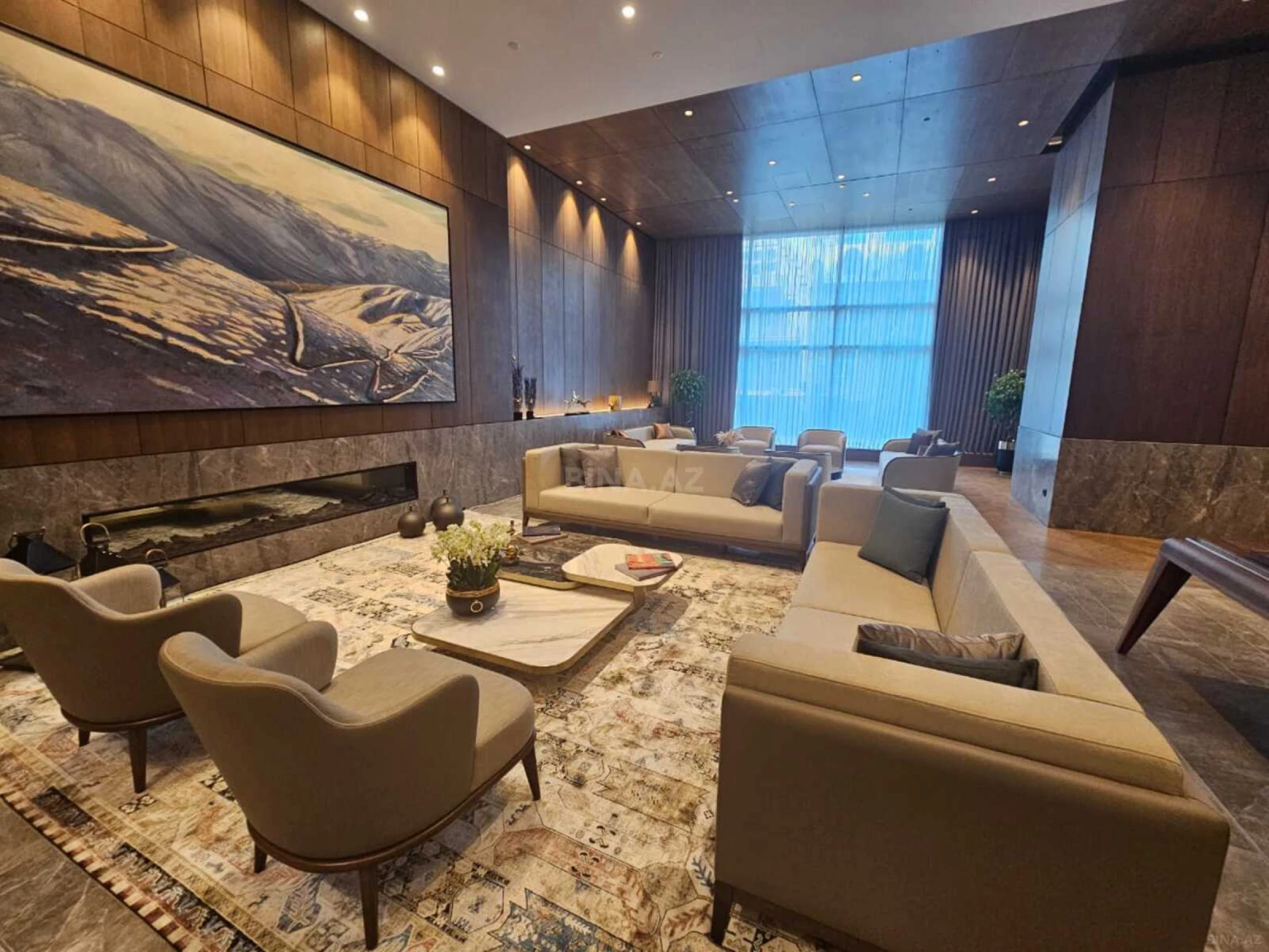 Satılır 3 otaqlı mənzil 173 m²