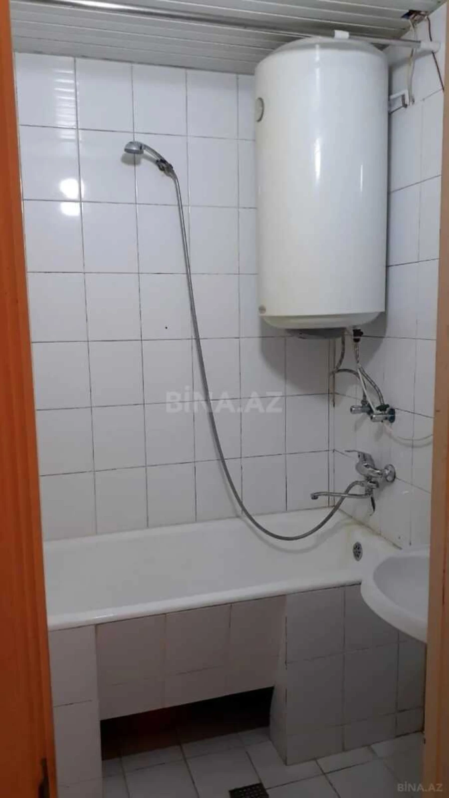 Satılır 2 otaqlı mənzil 58 m²