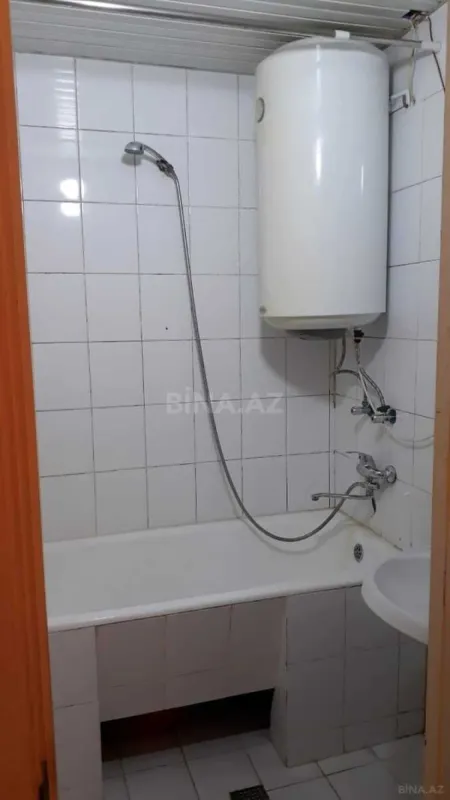 Satılır 2 otaqlı mənzil 58 m²