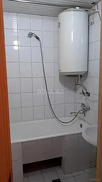 Satılır 2 otaqlı mənzil 58 m²