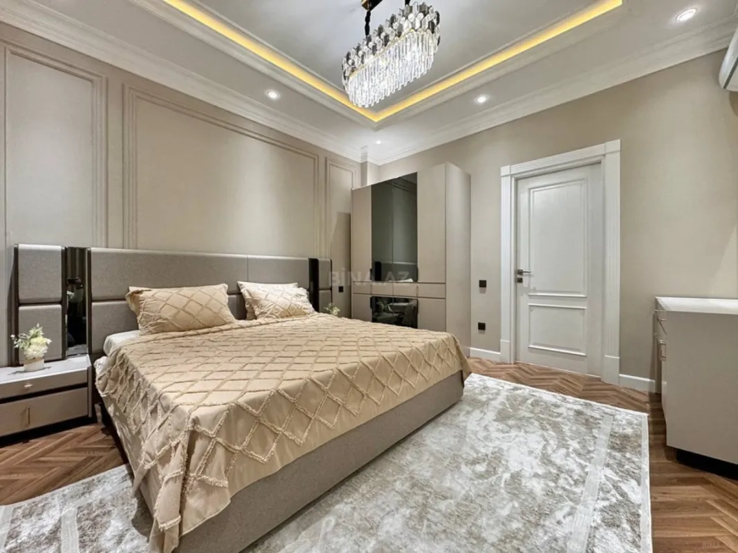 Kirayə verilir 3 otaqlı mənzil 140 m²