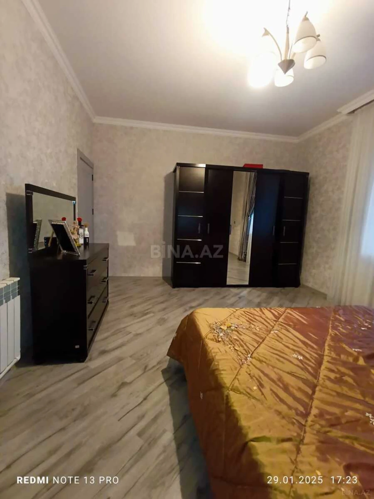 Satılır 4 otaqlı həyət evi 122 m²