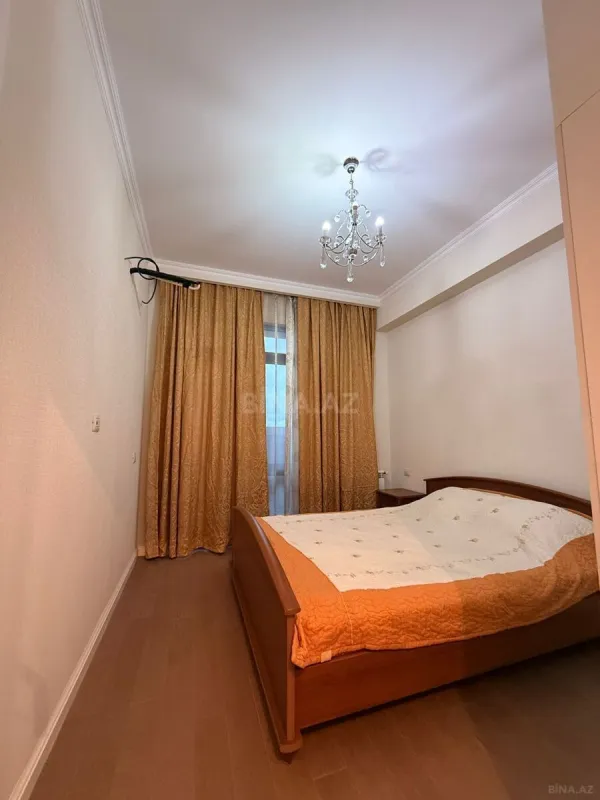 Kirayə verilir 2 otaqlı mənzil 65 m²