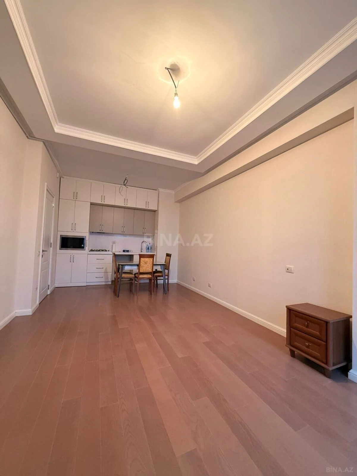 Kirayə verilir 2 otaqlı mənzil 65 m²