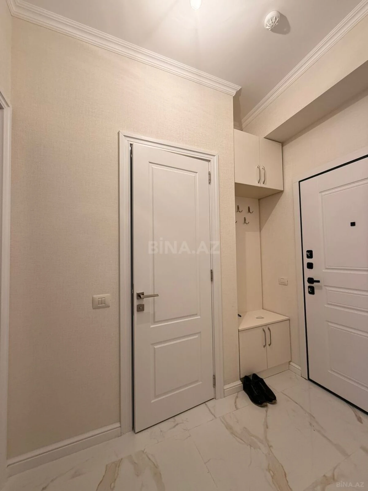 Kirayə verilir 2 otaqlı mənzil 65 m²