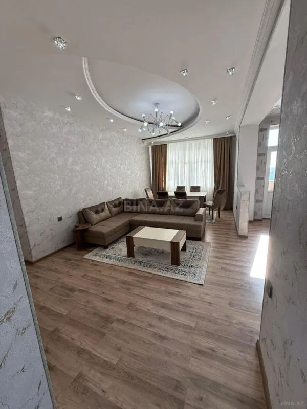 Kirayə verilir 3 otaqlı mənzil 115 m²