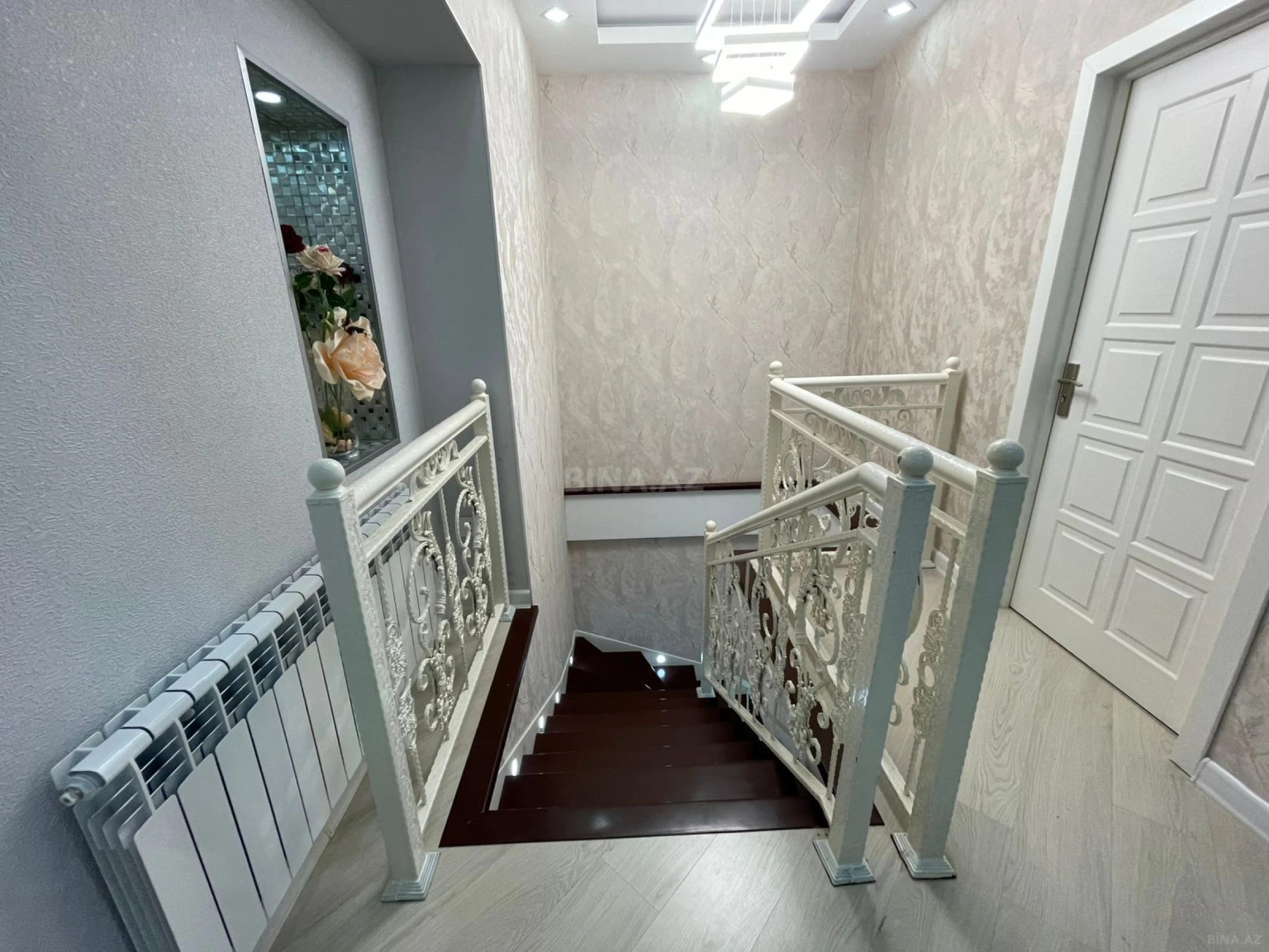 Kirayə verilir 3 otaqlı mənzil 194 m²