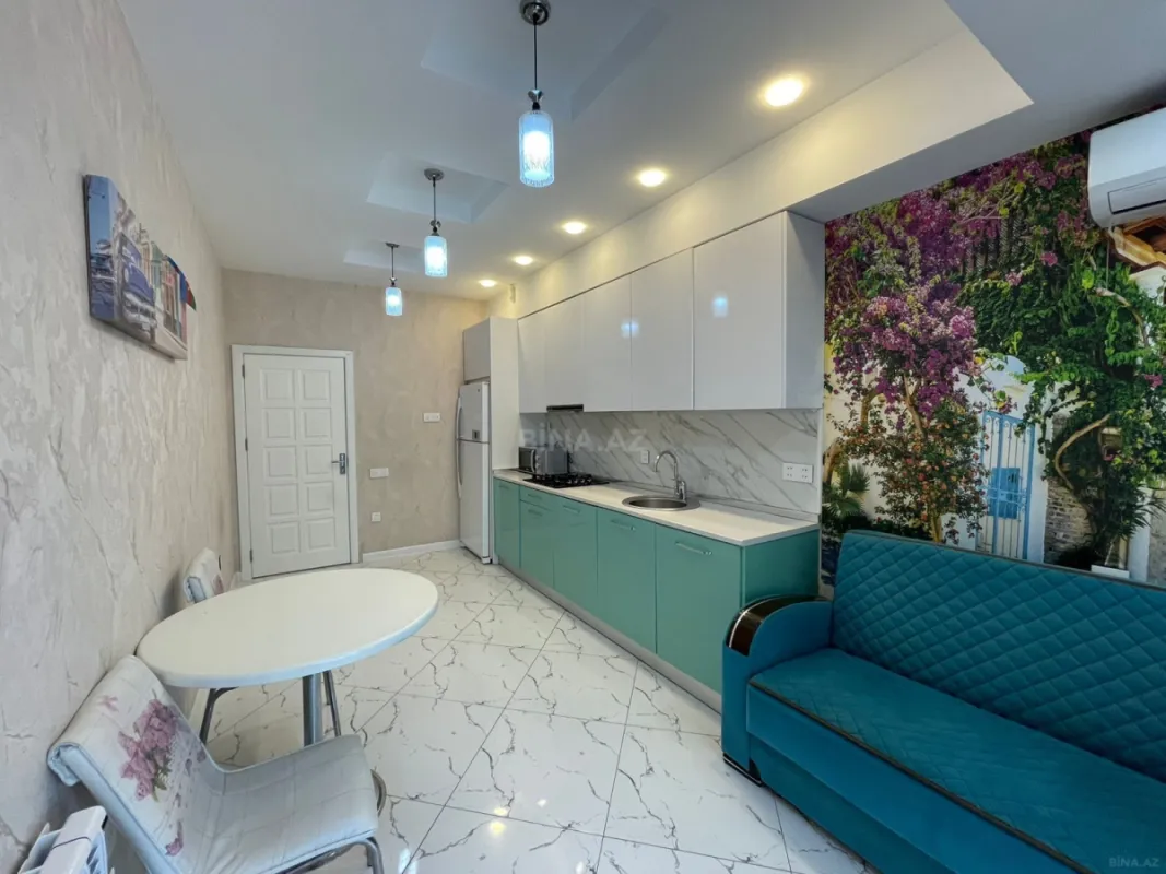 Kirayə verilir 3 otaqlı mənzil 194 m²