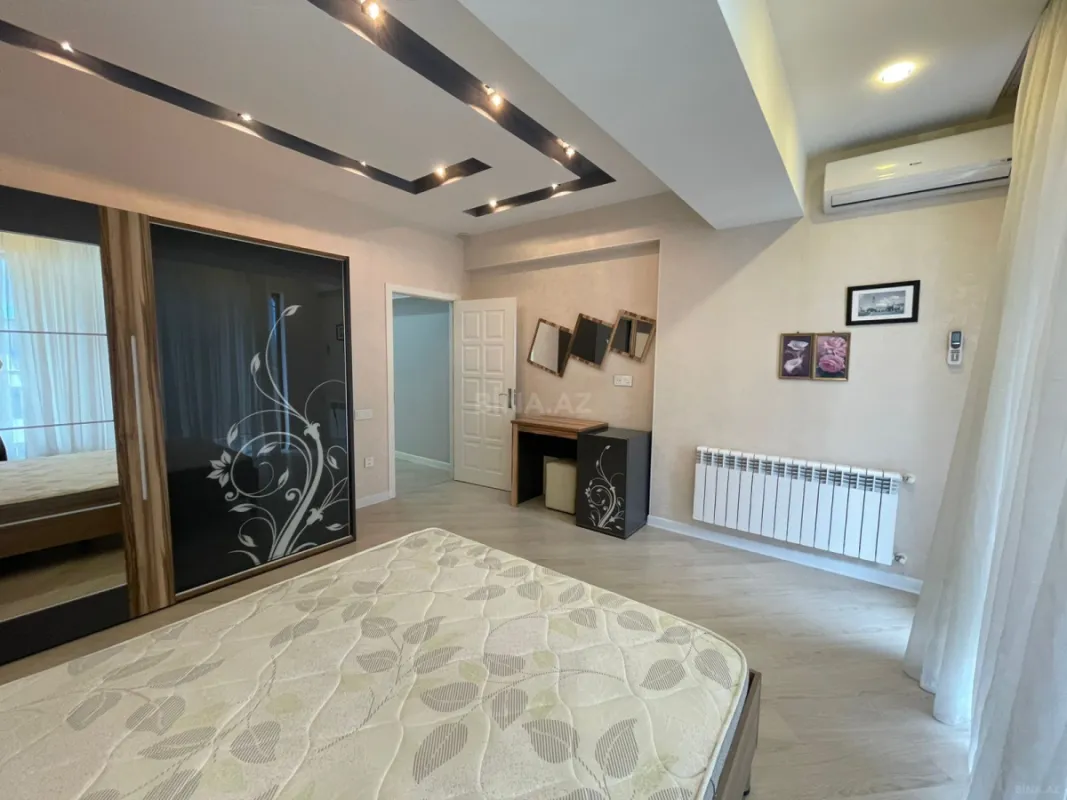 Kirayə verilir 3 otaqlı mənzil 194 m²