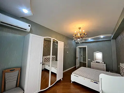 Kirayə verilir 3 otaqlı mənzil 130 m²