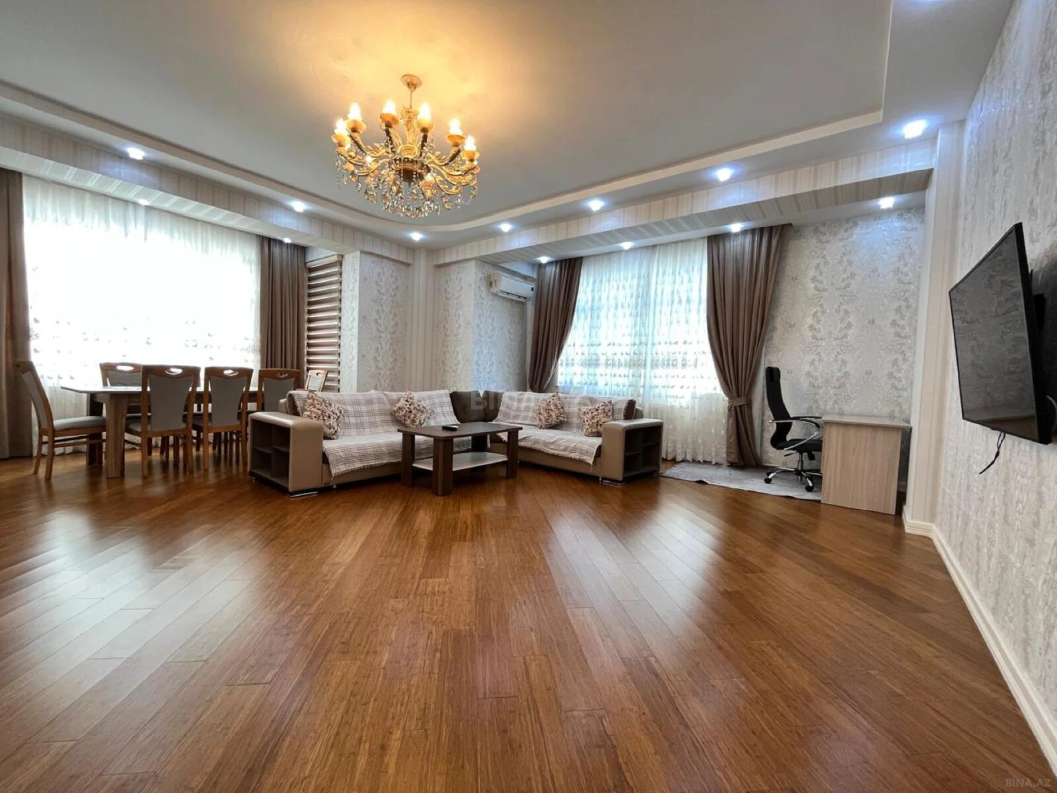 Kirayə verilir 3 otaqlı mənzil 130 m²