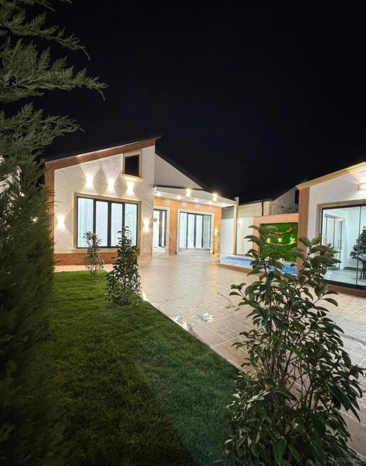 Satılır 4 otaqlı həyət evi 130 m²