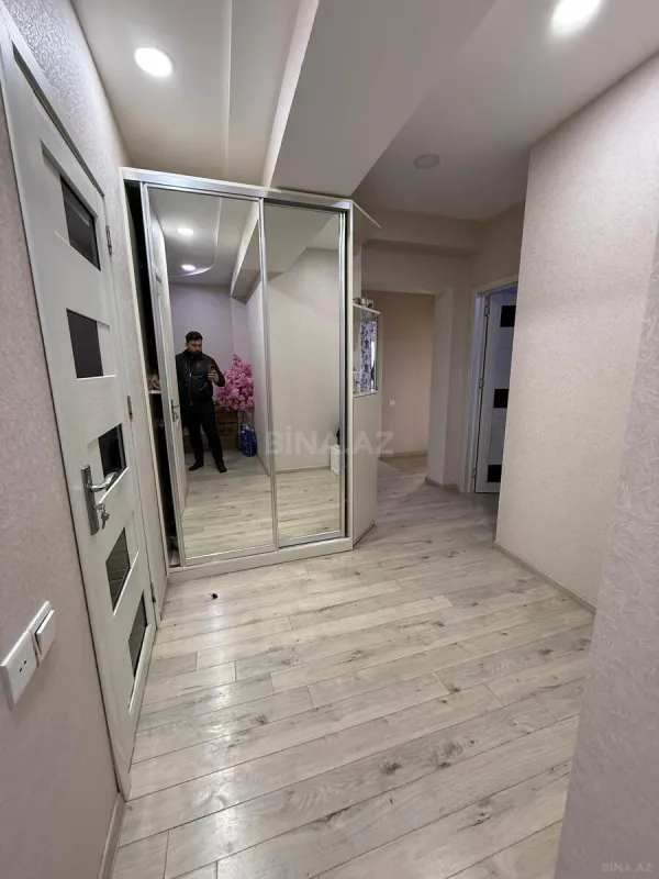 Satılır 2 otaqlı mənzil 70 m²