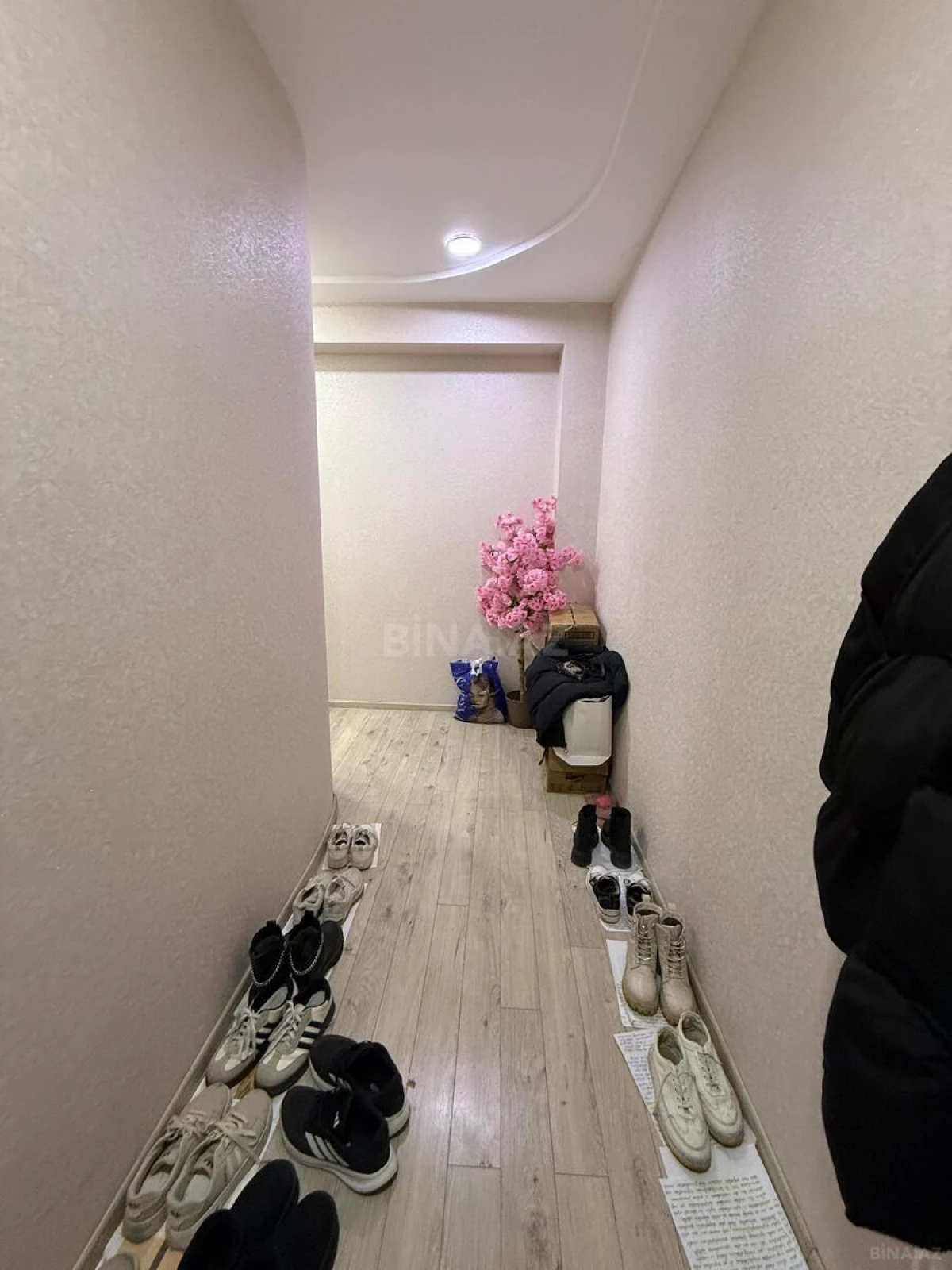 Satılır 2 otaqlı mənzil 70 m²