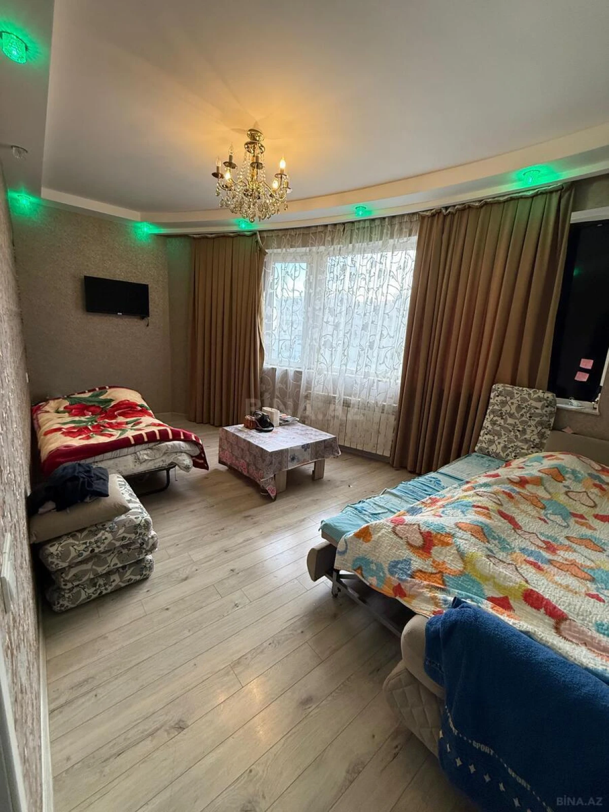 Satılır 2 otaqlı mənzil 70 m²