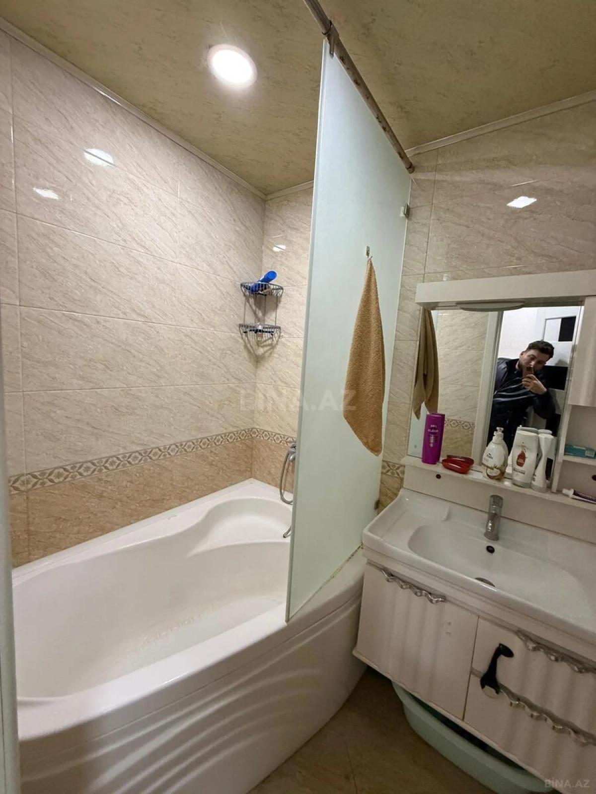 Satılır 2 otaqlı mənzil 70 m²