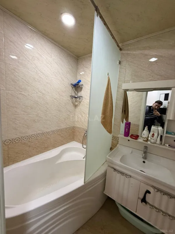 Satılır 2 otaqlı mənzil 70 m²