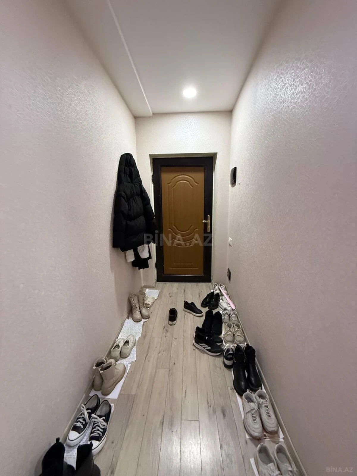 Satılır 2 otaqlı mənzil 70 m²