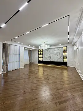 Satılır 4 otaqlı mənzil 185 m²