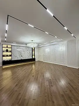 Satılır 4 otaqlı mənzil 185 m²