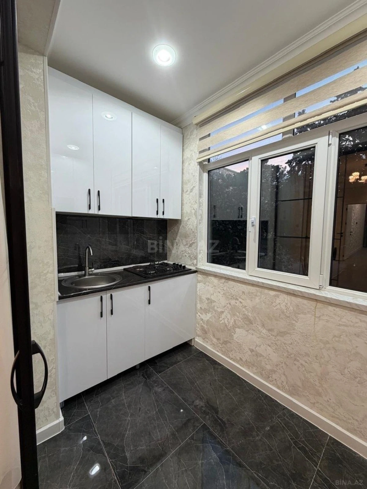 Satılır 2 otaqlı mənzil 55 m²