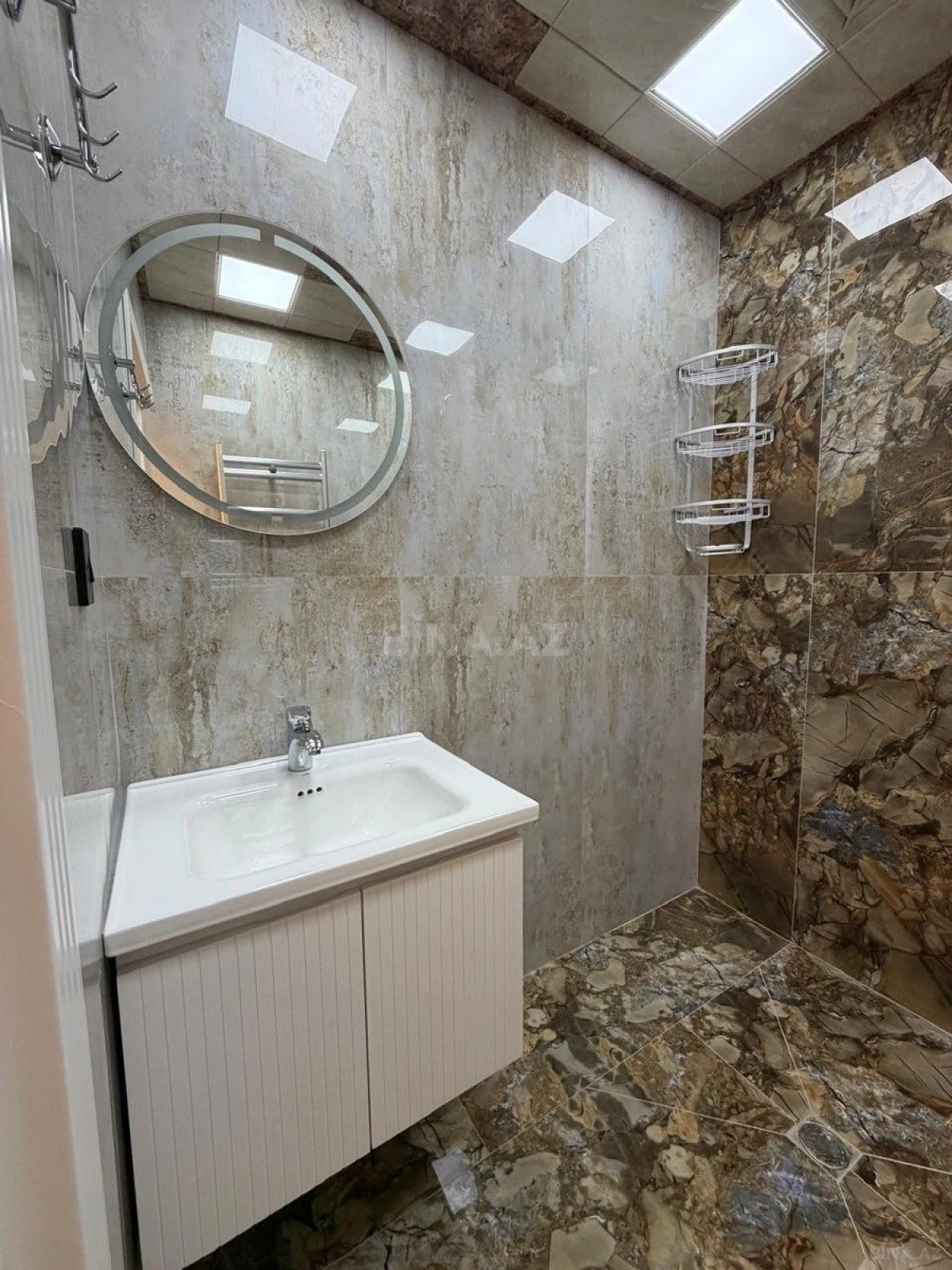 Satılır 2 otaqlı mənzil 55 m²