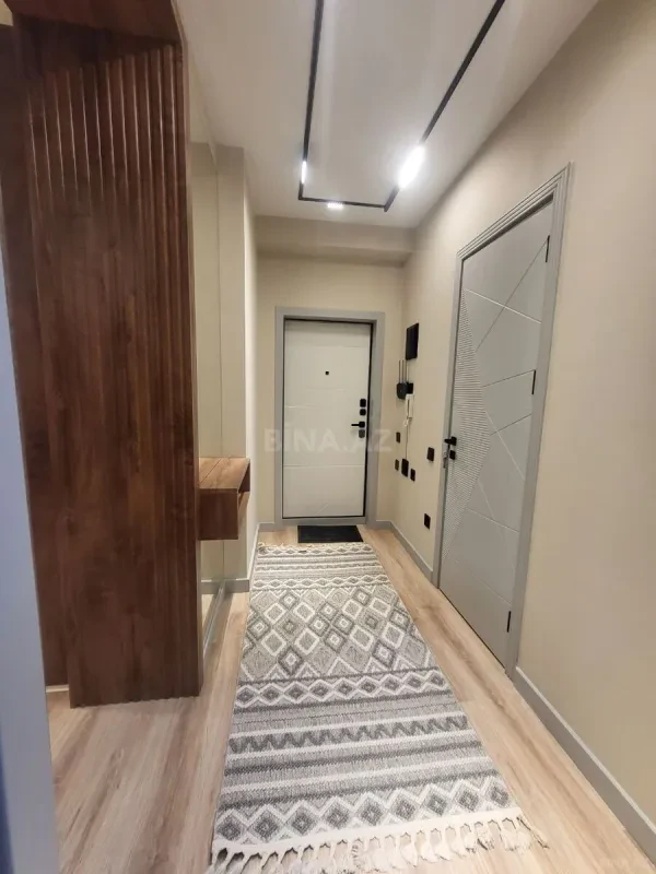 Kirayə verilir 2 otaqlı mənzil 75 m²