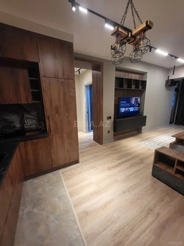 Kirayə verilir 2 otaqlı mənzil 75 m²