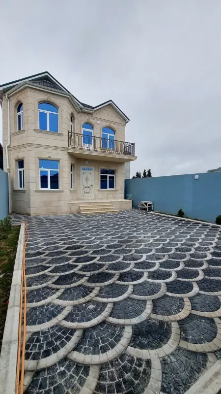 Satılır 6 otaqlı həyət evi 160 m²