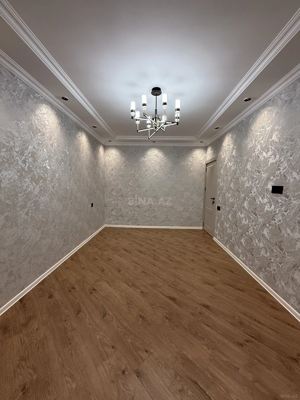 Satılır 3 otaqlı mənzil 85 m²