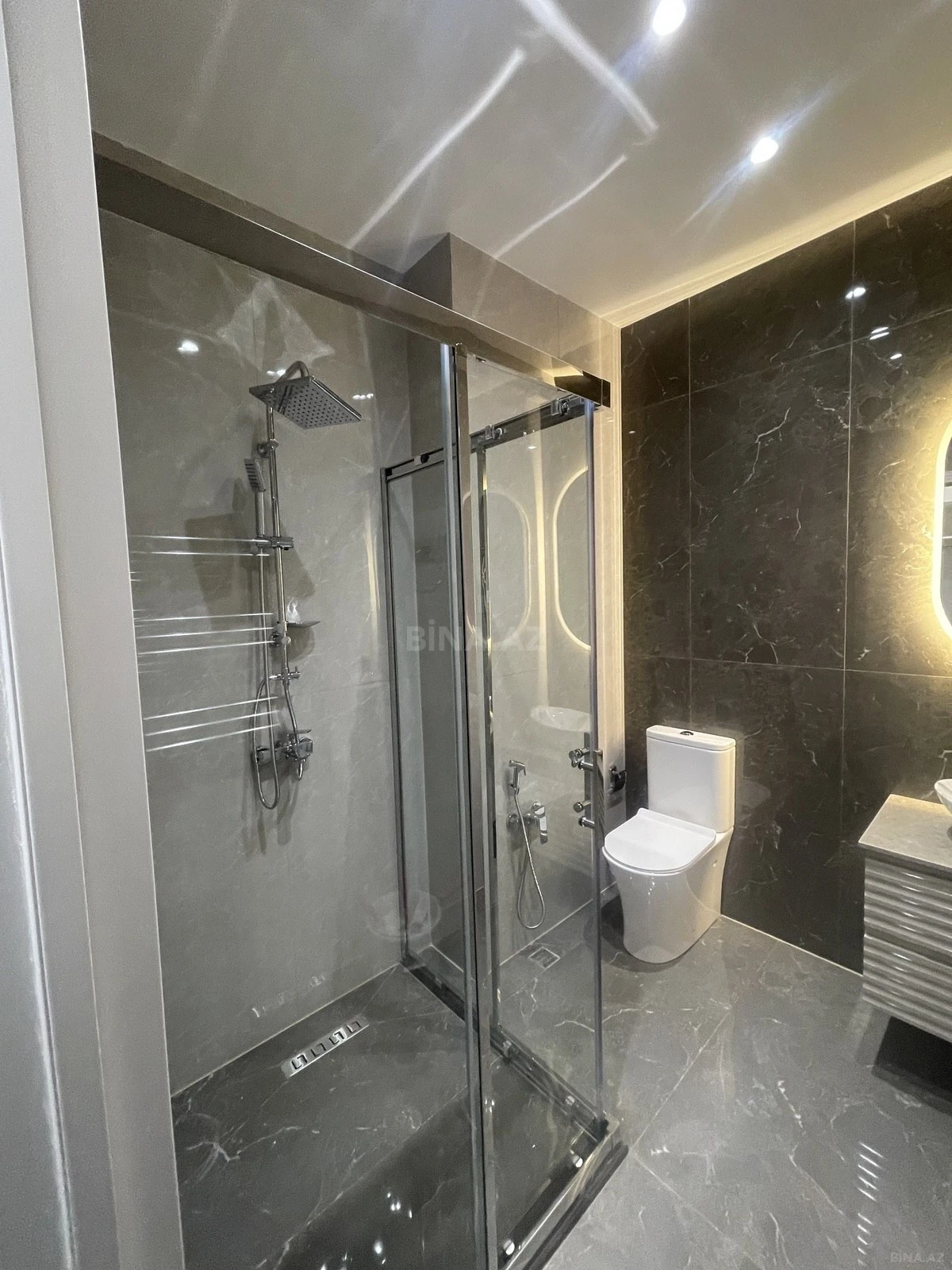 Satılır 3 otaqlı mənzil 80 m²