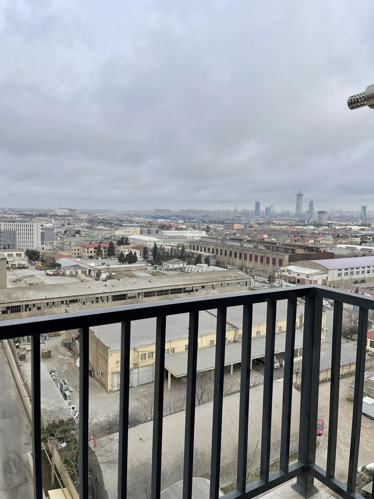 Satılır 3 otaqlı mənzil 80 m²