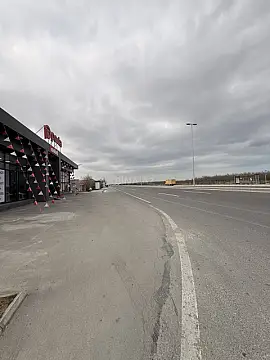 Satılır 5 otaqlı həyət evi 240 m²