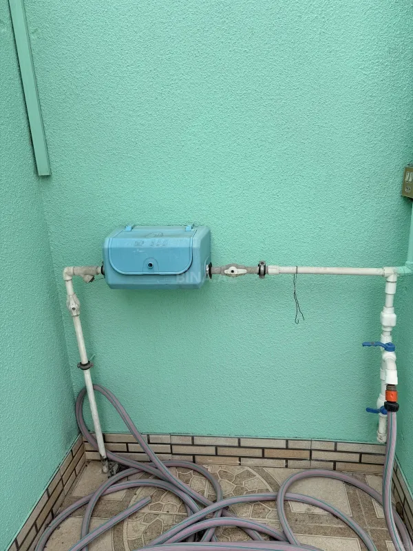 Satılır 5 otaqlı həyət evi 240 m²