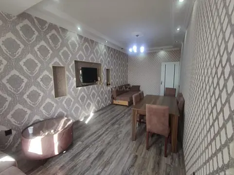 Kirayə verilir 2 otaqlı mənzil 60 m²