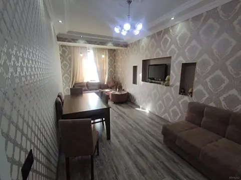 Kirayə verilir 2 otaqlı mənzil 60 m²