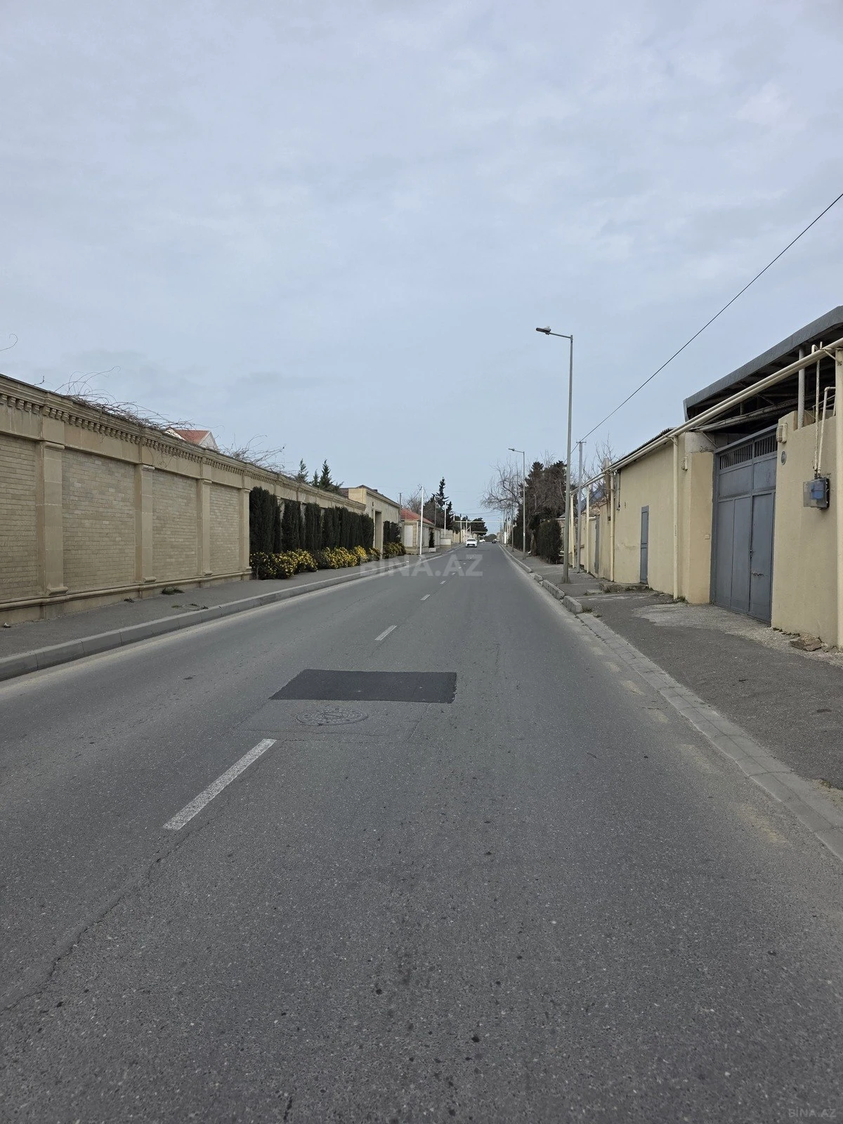 Satılır obyekt 600 m²